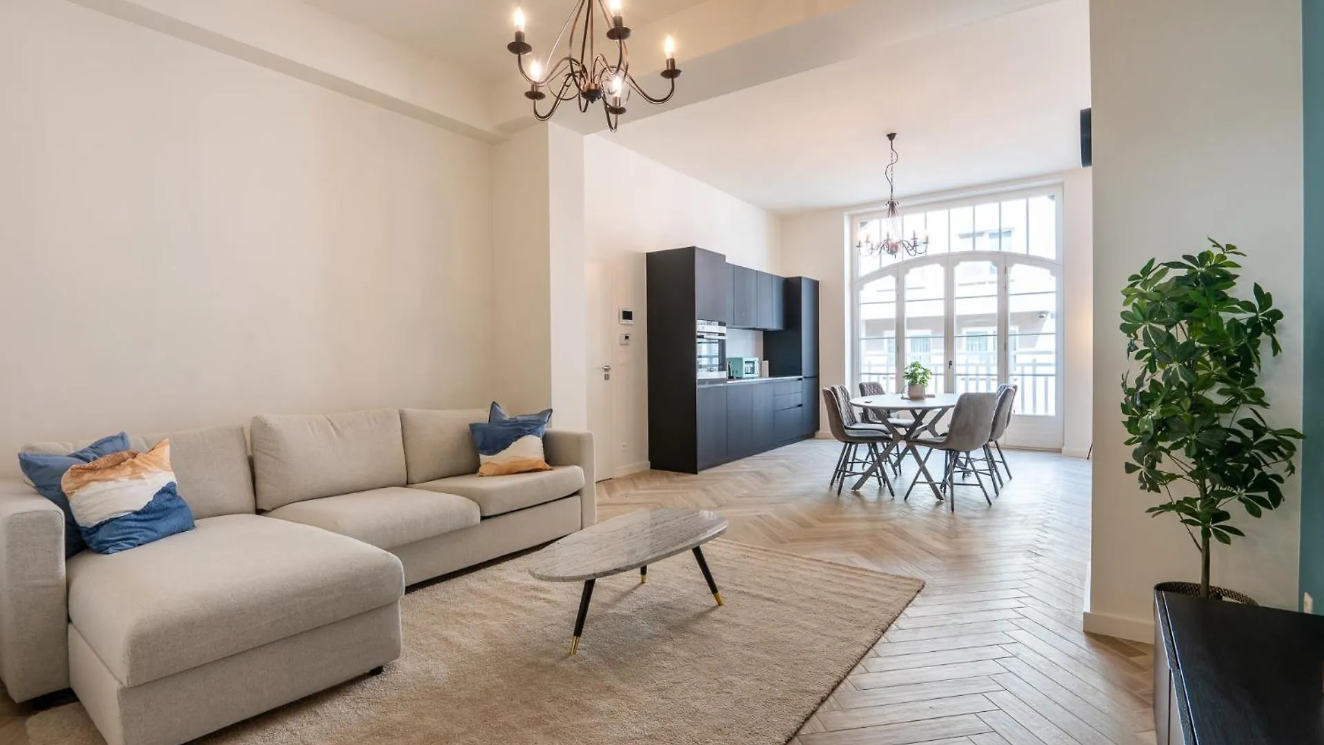 Beautiful Renovated Apartment In An Authentic Building Ostend Belgium