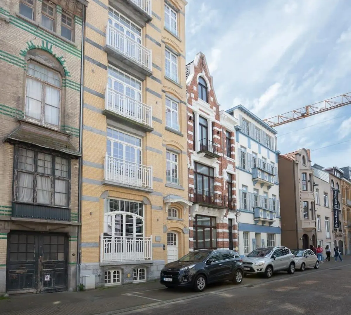 Beautiful Renovated Apartment In An Authentic Building Ostend